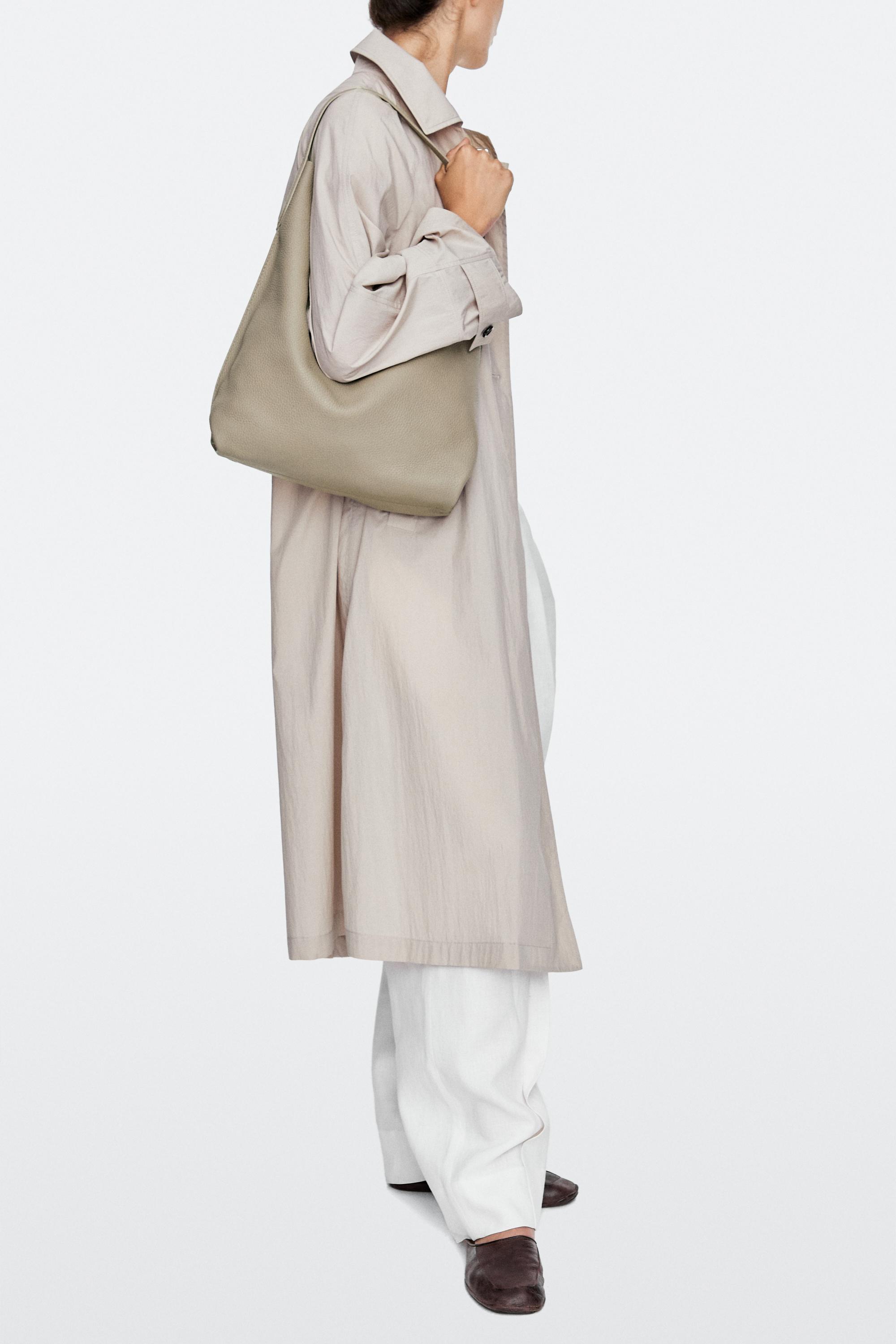 Medium nappa leather shoulder bag